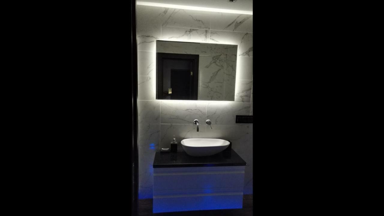 Appartamento Marbeo 5 Star Luxury - Elkonu Liepāja